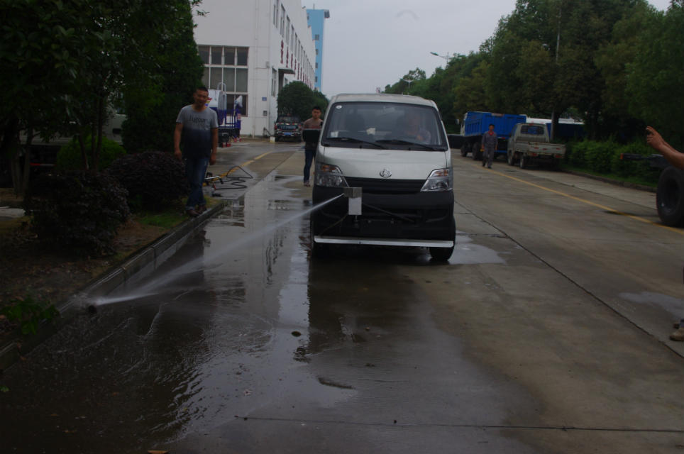 �L(zh��ng)��·����ϴ܇(ch��)